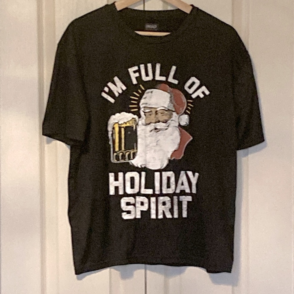 EUC MAD ENGINE Santa/Christmas men’s/unisex tshirt. Size medium.